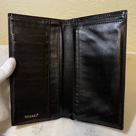 🇫🇷CHANEL authentic choco bar patent leather wallet - Picture 4 of 16